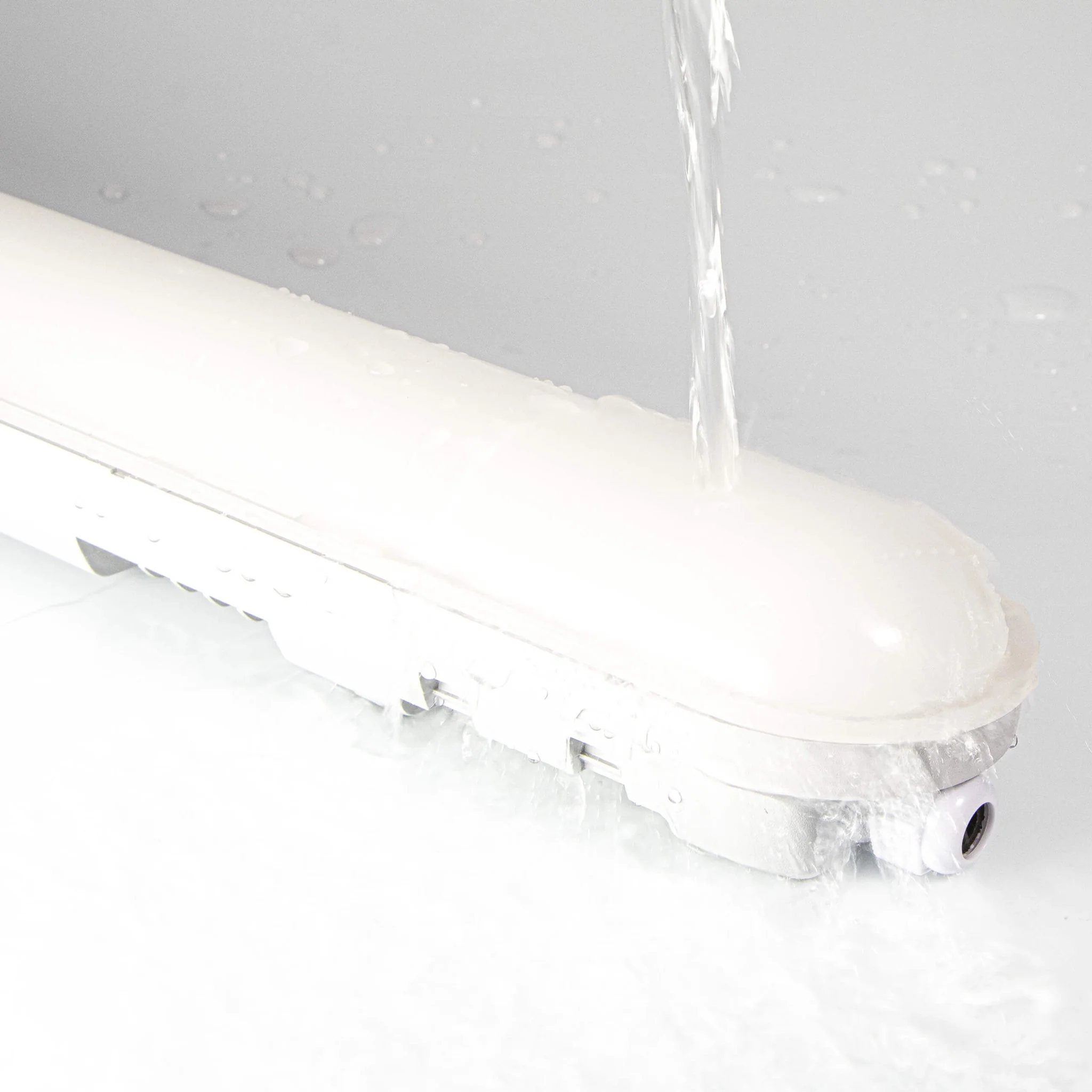 Professionele LED TL armatuur 150 cm – Geschikt voor binnen en buiten – 3960 lumen – IP65 waterdicht - Image 3